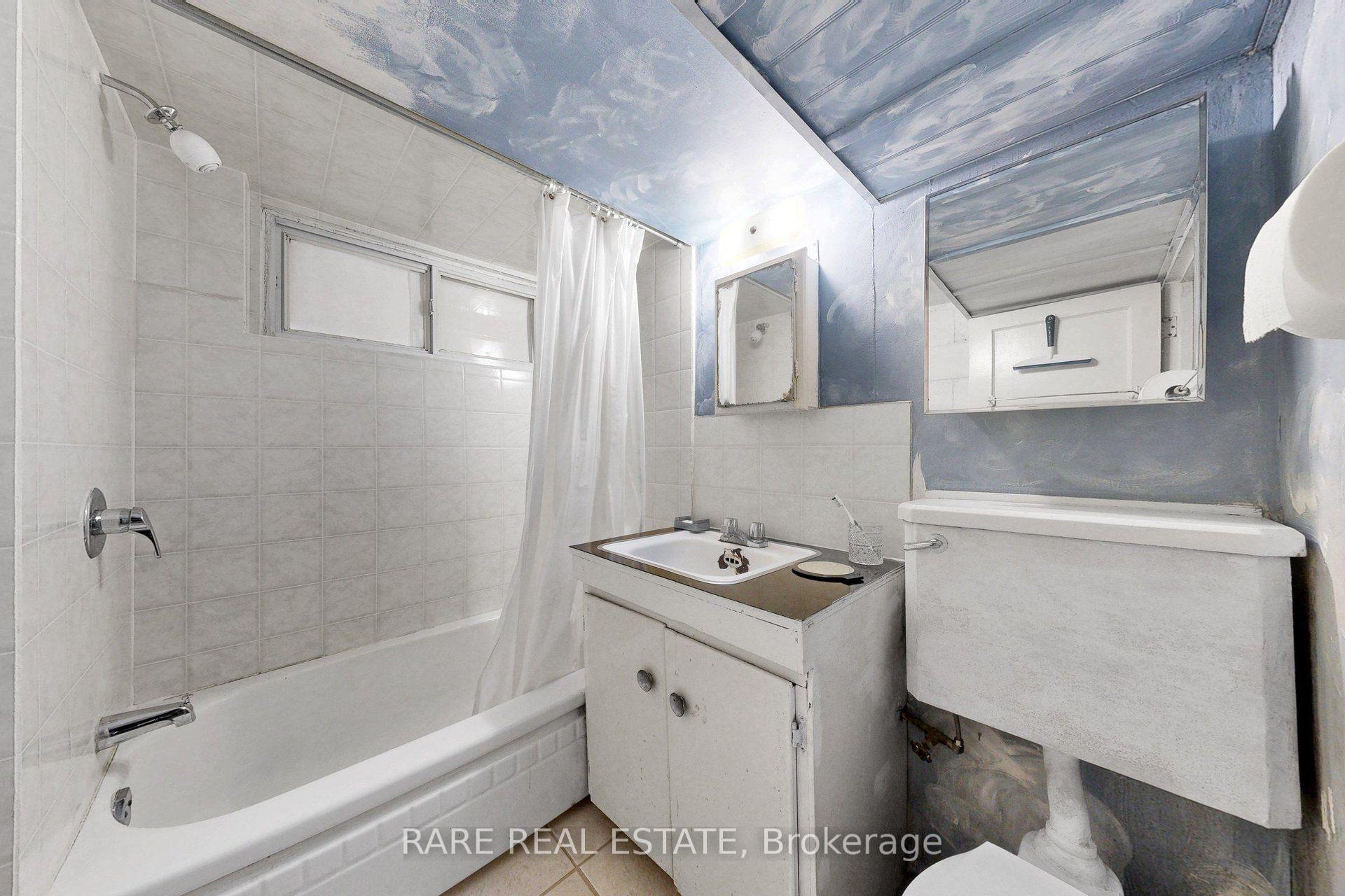 Photo 35 of 180 Atlas Avenue, Toronto, Oakwood Village — HOMEH