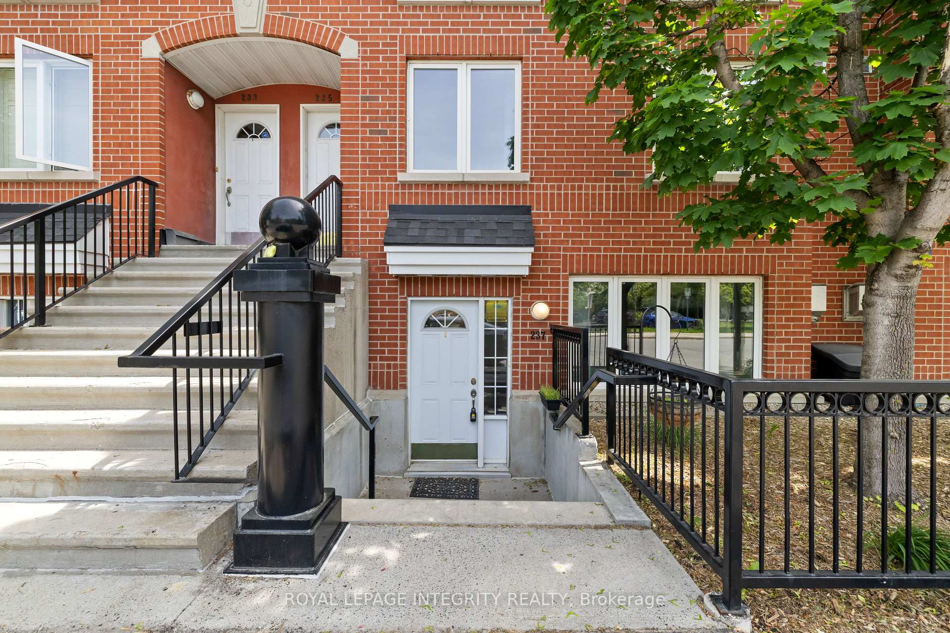 Photo 1 of 237 Cumberland Street, Ottawa, Lower Town/Byward Market — HOMEH