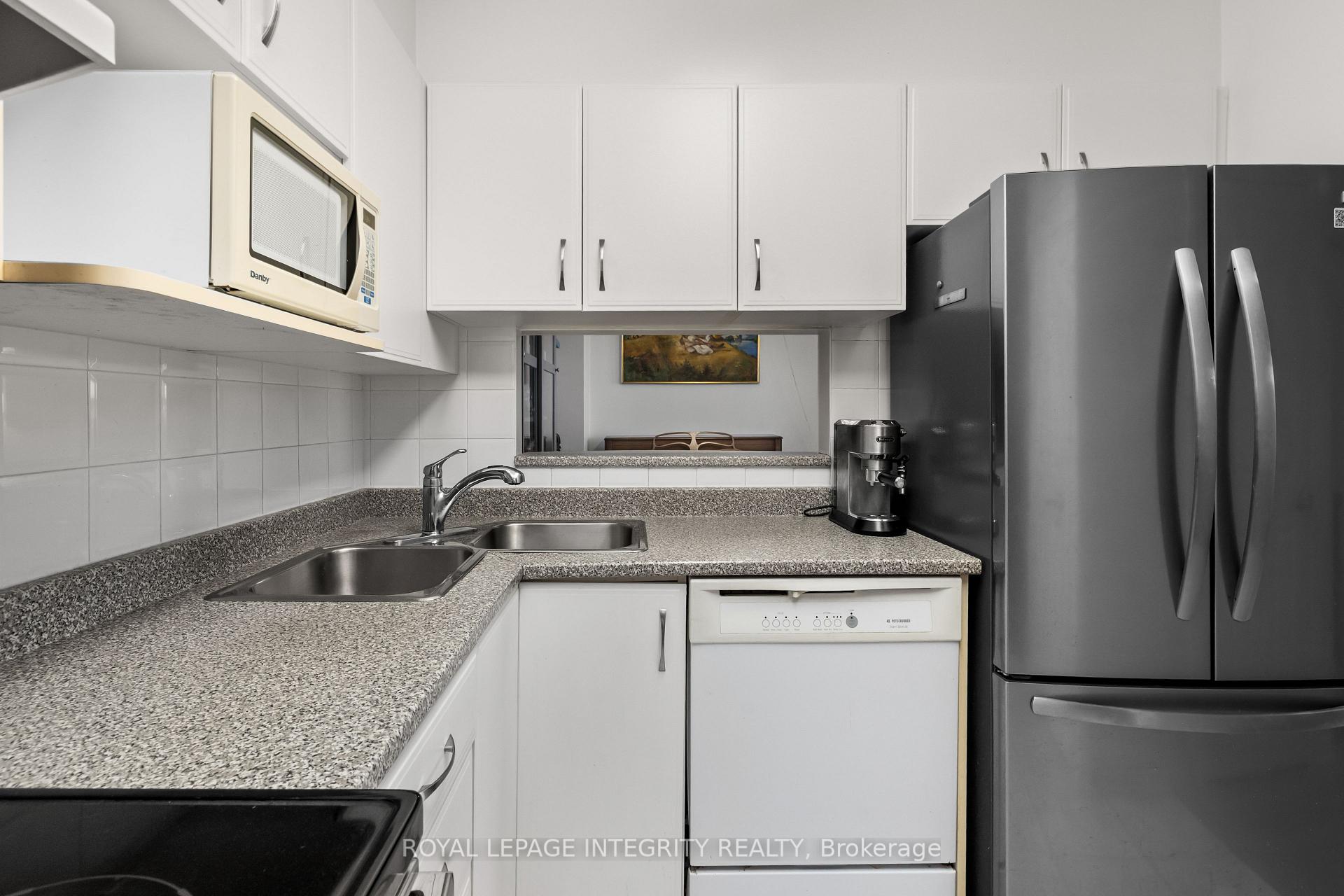 Photo 13 of 237 Cumberland Street, Ottawa, Lower Town/Byward Market — HOMEH