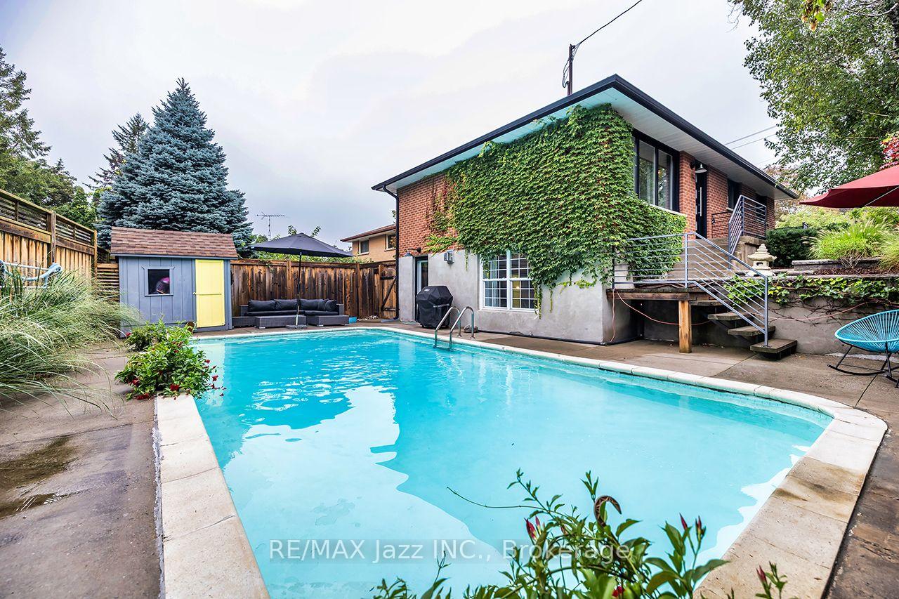 Photo 2 of 1085 Willowdale Avenue, Oshawa, Donevan — HOMEH