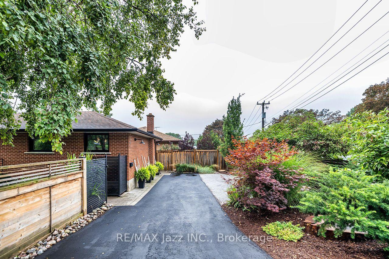 Photo 9 of 1085 Willowdale Avenue, Oshawa, Donevan — HOMEH