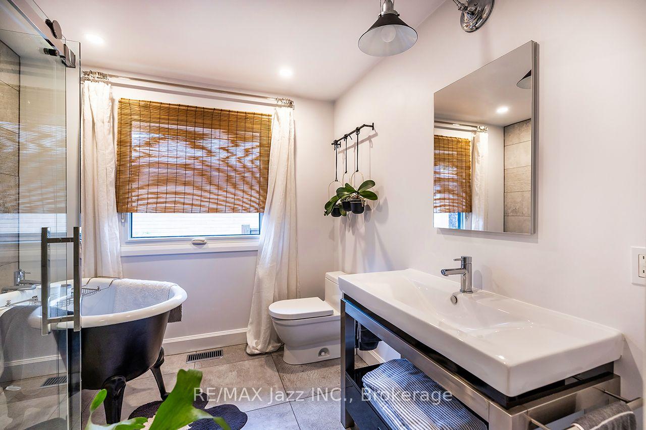 Photo 22 of 1085 Willowdale Avenue, Oshawa, Donevan — HOMEH