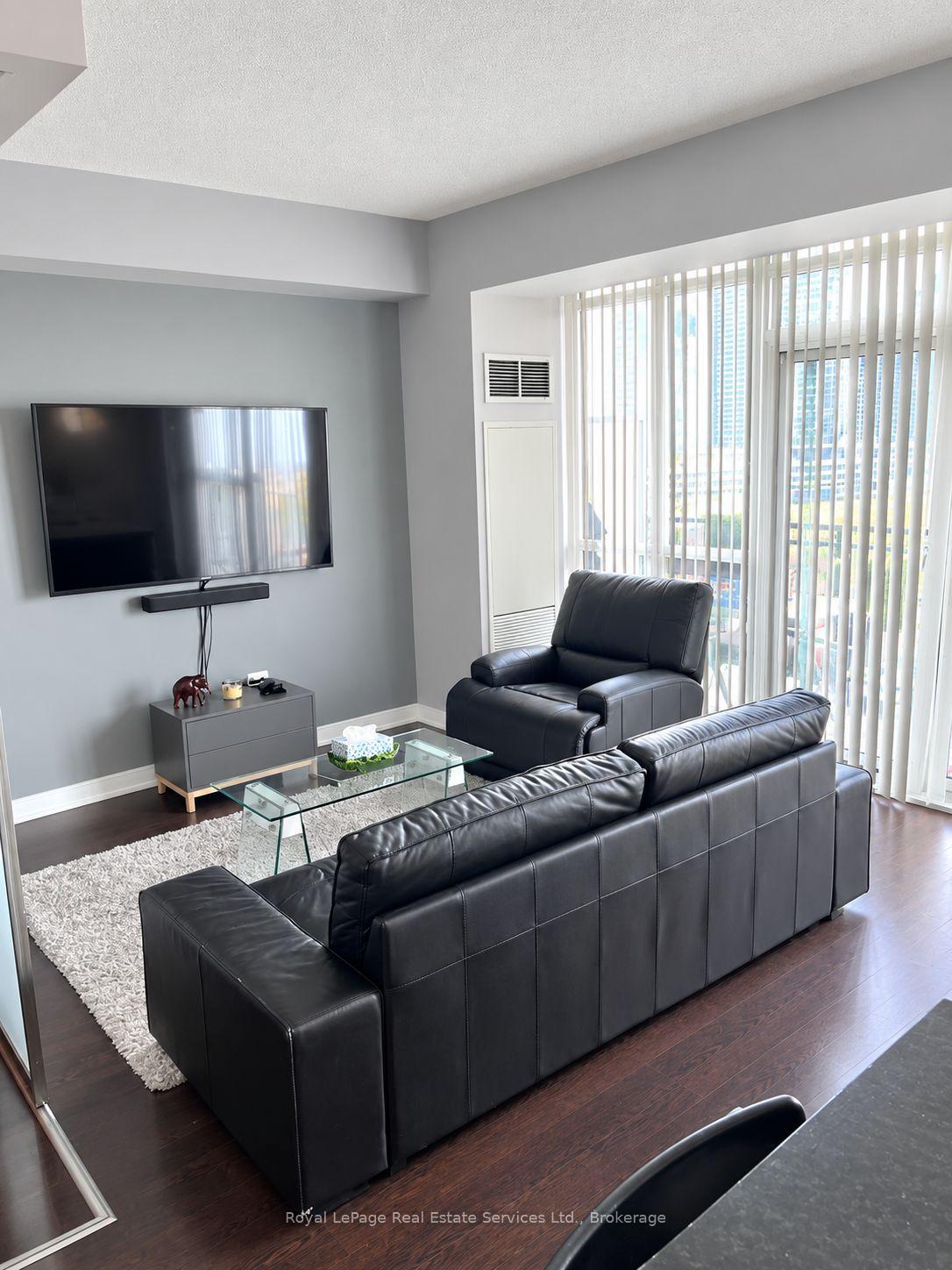 Photo 3 of Unit 1006, 775 King Street W, Toronto, Niagara — HOMEH
