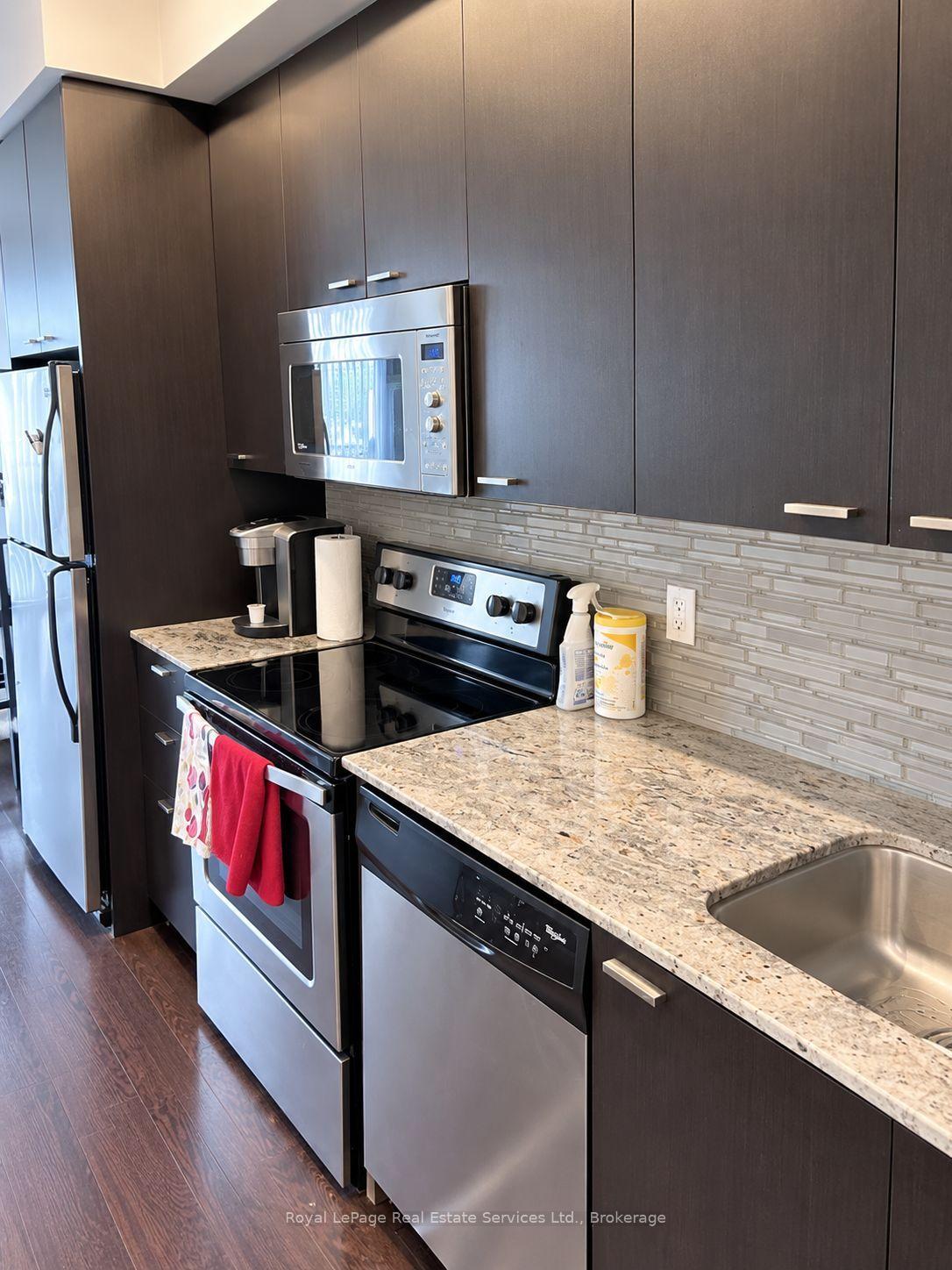 Photo 6 of Unit 1006, 775 King Street W, Toronto, Niagara — HOMEH