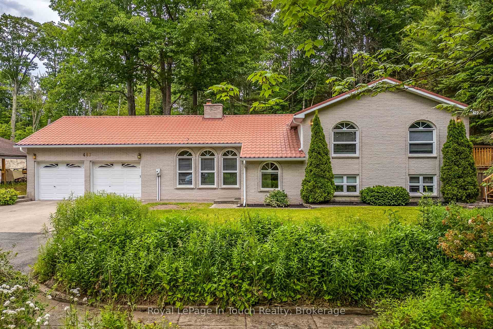 Photo of 487 Tiny Beaches Road S