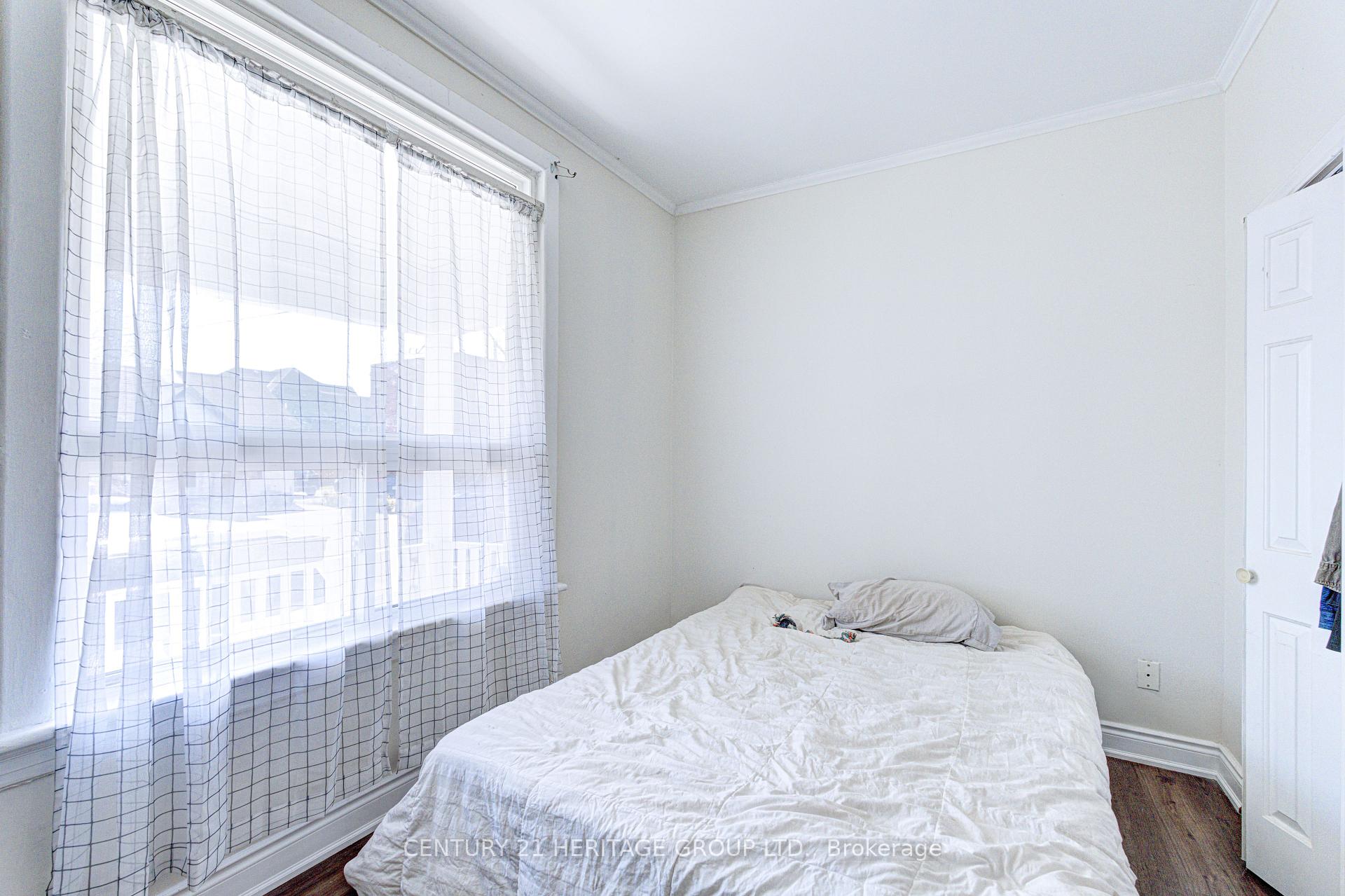 Photo 6 of 243 Gibson Avenue, Hamilton, Gibson — HOMEH