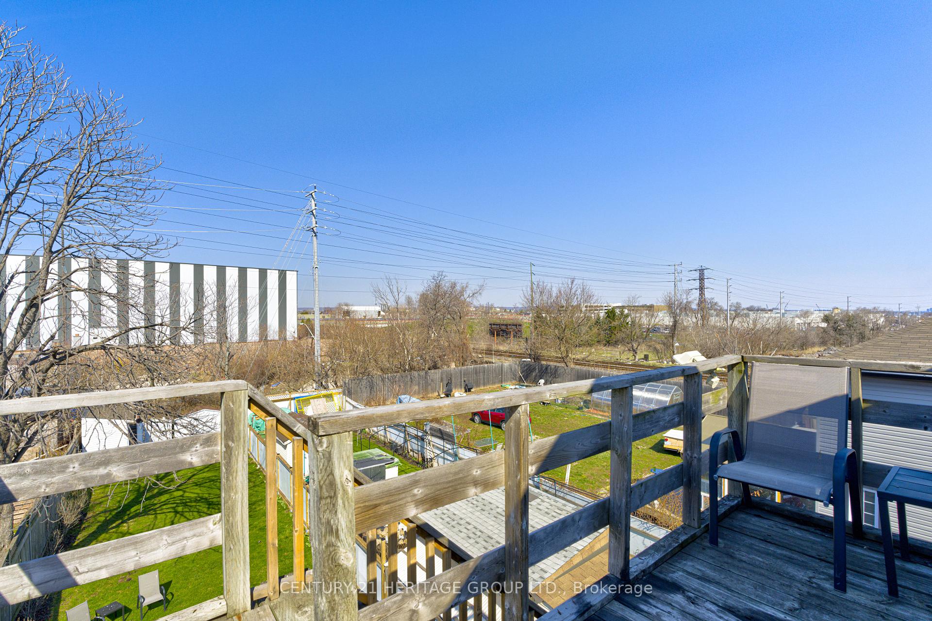 Photo 38 of 243 Gibson Avenue, Hamilton, Gibson — HOMEH
