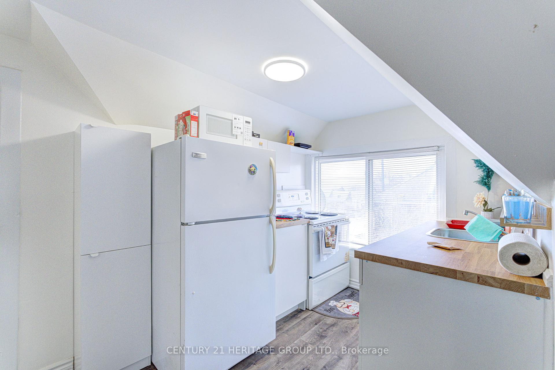 Photo 42 of 243 Gibson Avenue, Hamilton, Gibson — HOMEH