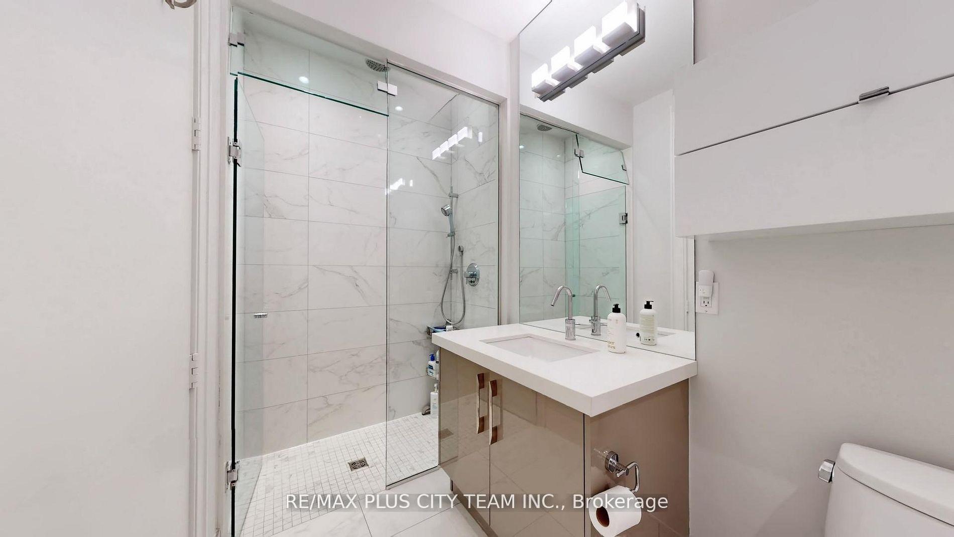 Photo 15 of Unit 1305, 39 Queens Quay E, Toronto, Waterfront Communities — HOMEH
