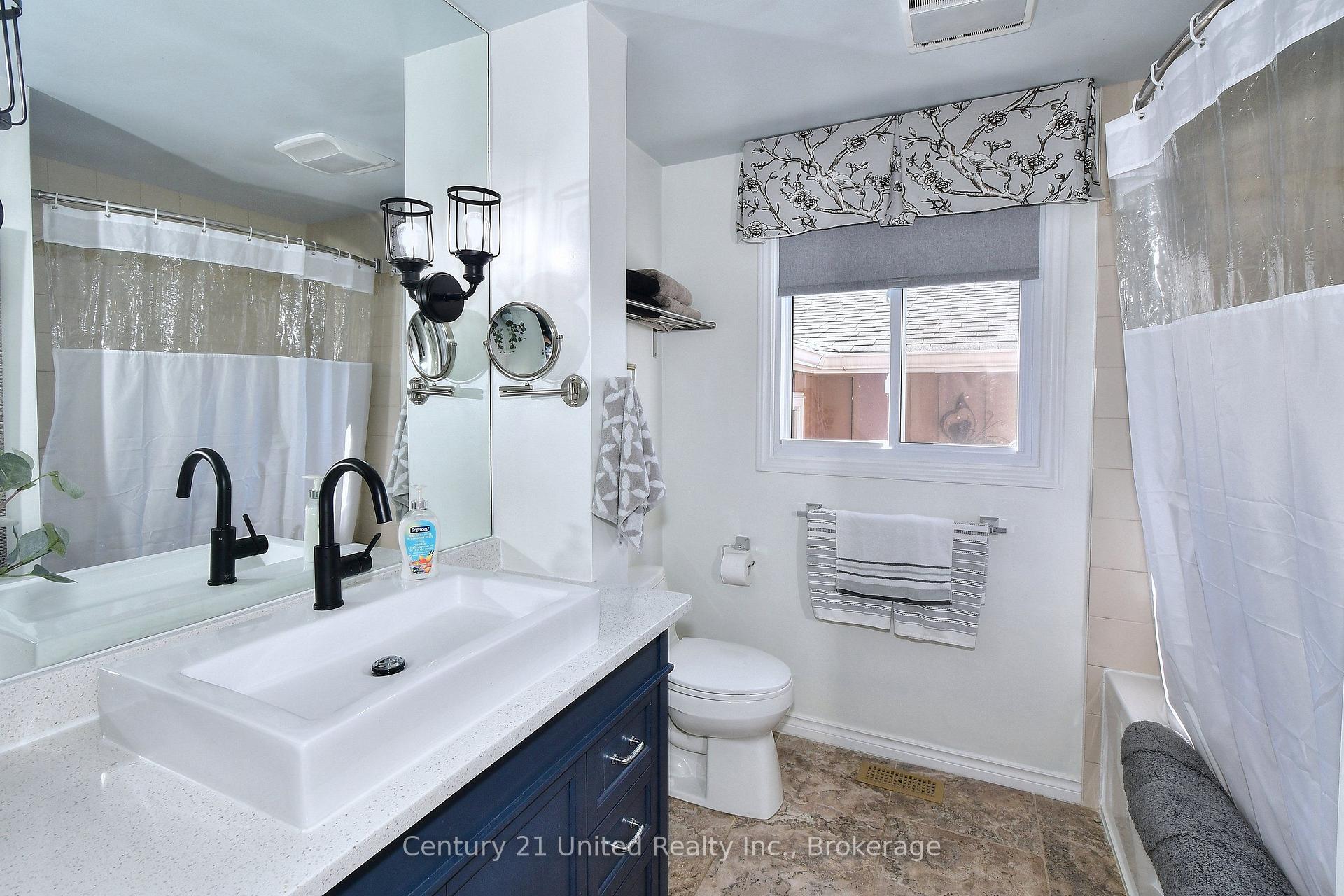 Photo 23 of 1812 Youngs Point Road, Selwyn — HOMEH