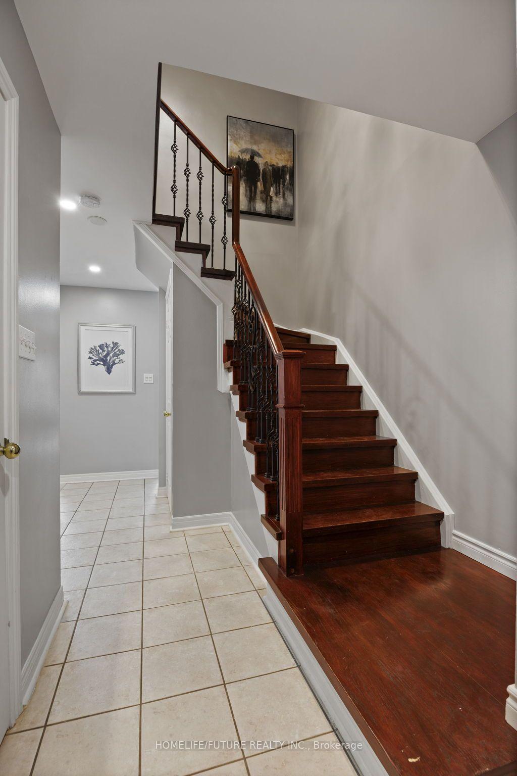 Photo 6 of 17 Horstman Street, Markham, Rouge River Estates — HOMEH