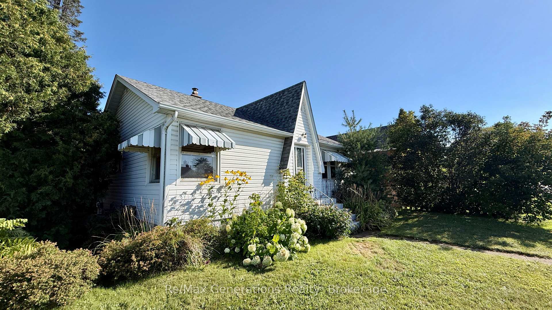 Photo 9 of 1019 Francis Street W, Thunder Bay, Westfort — HOMEH