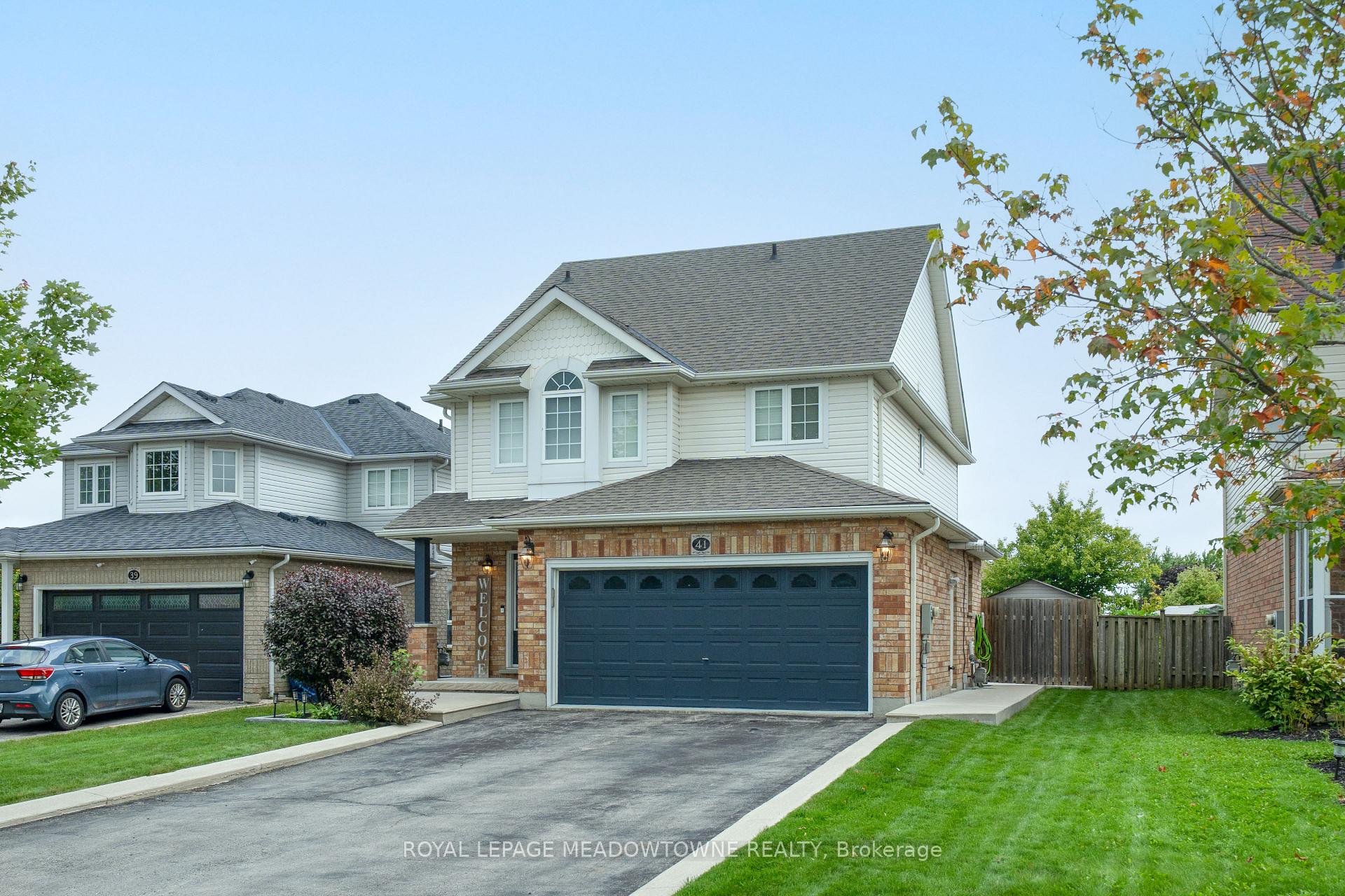 Photo 1 of 41 Beardmore Crescent, Halton Hills, Acton — HOMEH