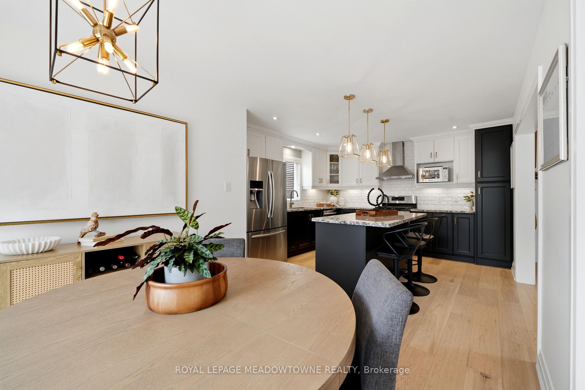 Photo 15 of 41 Beardmore Crescent, Halton Hills, Acton — HOMEH