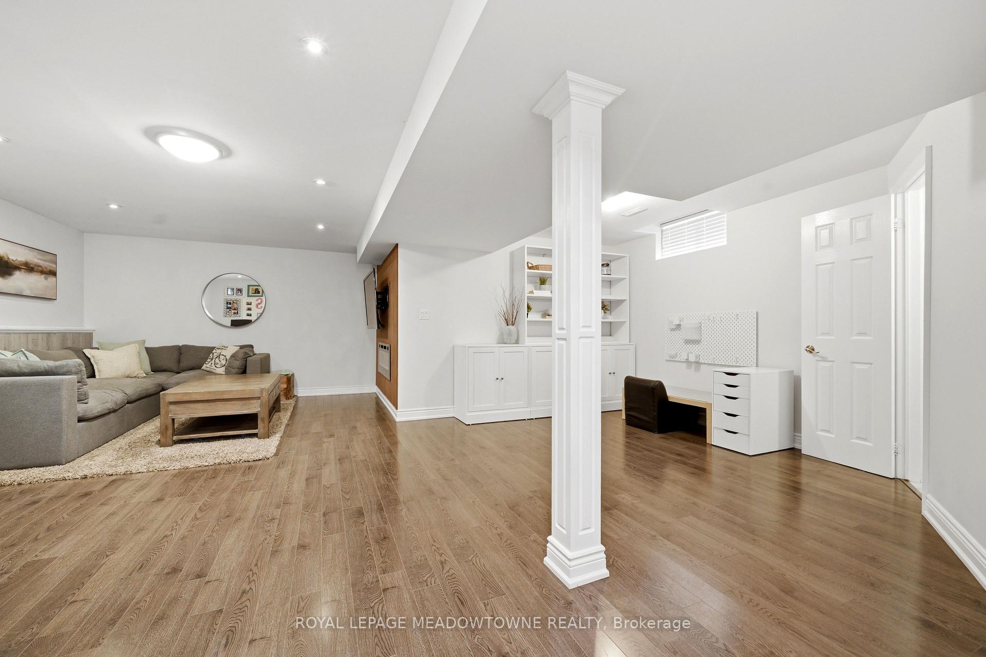 Photo 38 of 41 Beardmore Crescent, Halton Hills, Acton — HOMEH