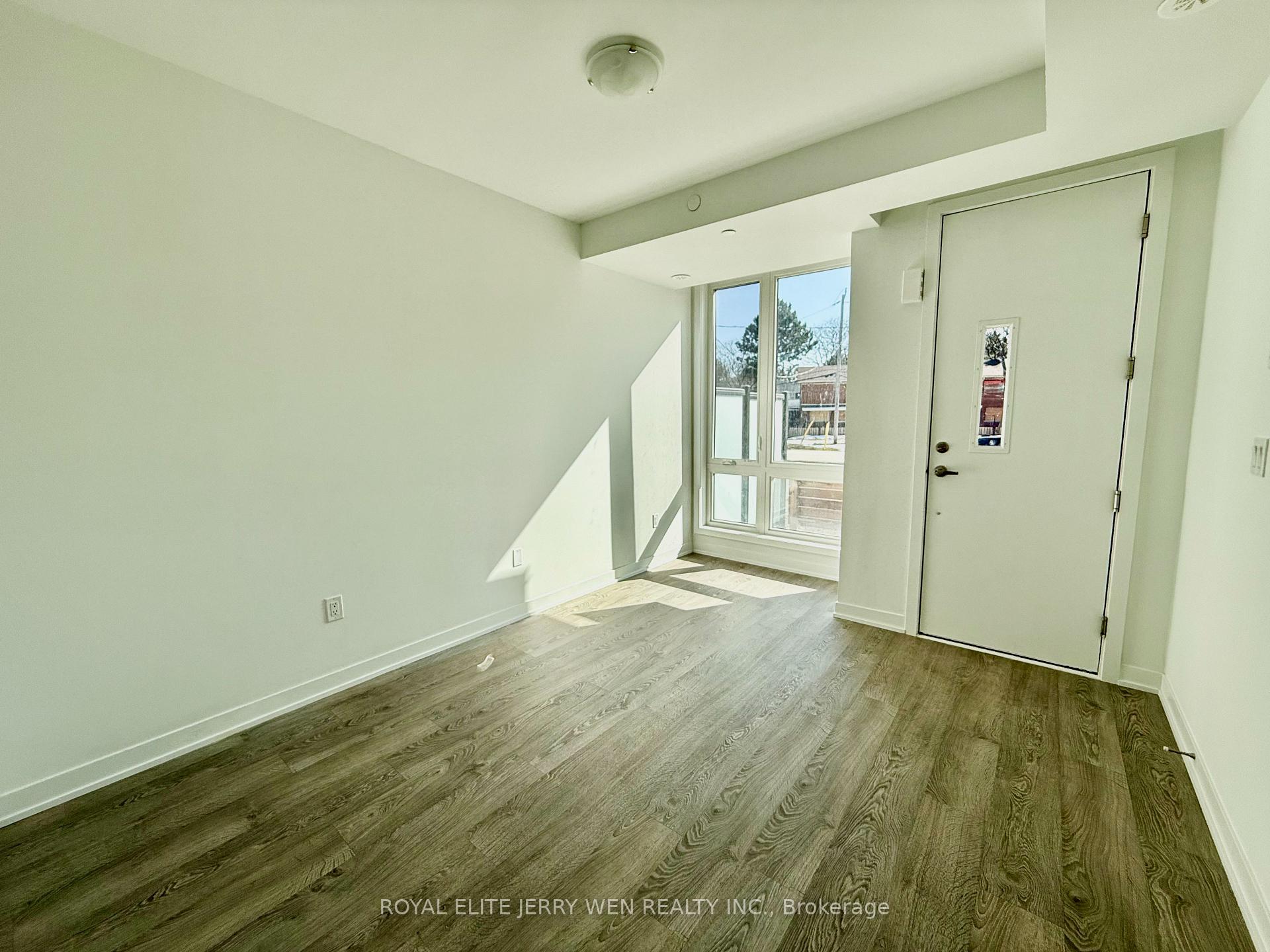 Photo 3 of 16 Turtle Island Road, Toronto, Englemount-Lawrence — HOMEH