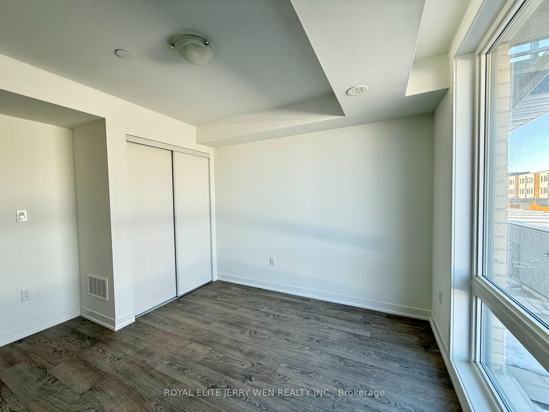 Photo 6 of 16 Turtle Island Road, Toronto, Englemount-Lawrence — HOMEH