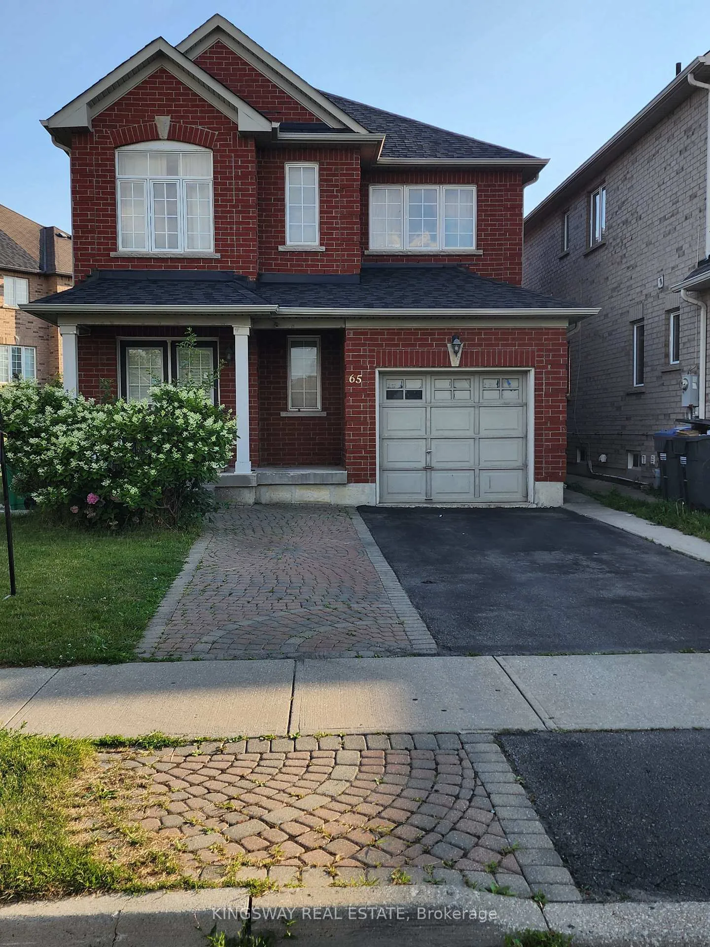 Front of Unit Upper, 65 Pefferlaw Circle