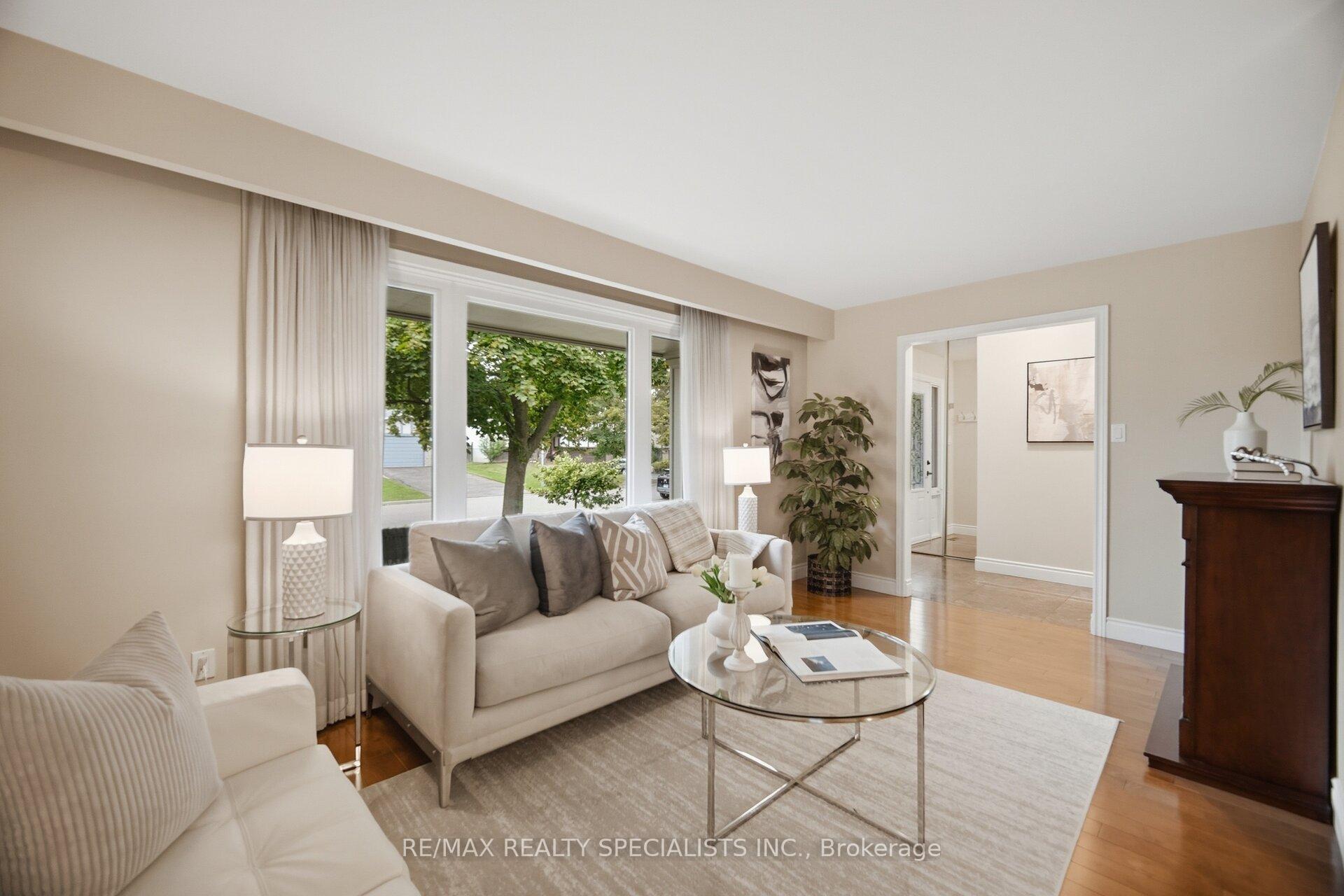 Photo 7 of 840 Hemlock Drive, Milton, Dorset Park — HOMEH