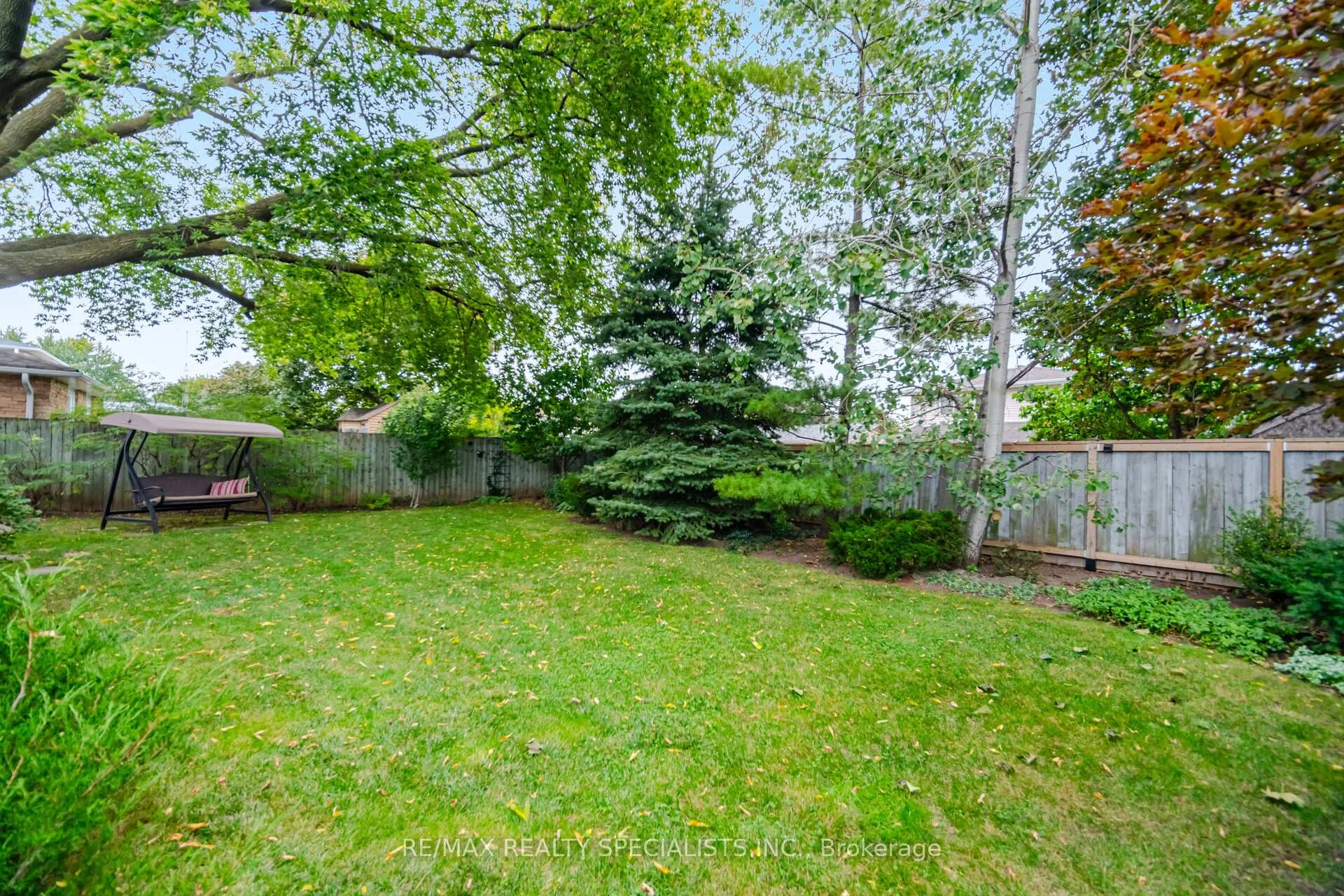 Photo 68 of 840 Hemlock Drive, Milton, Dorset Park — HOMEH