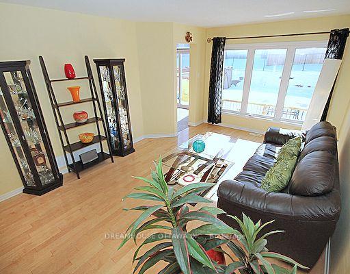 Photo 6 of 322 Statewood Drive, Ottawa, Kanata - Morgan's Grant/South March — HOMEH