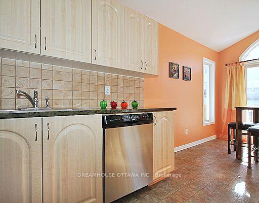 Photo 9 of 322 Statewood Drive, Ottawa, Kanata - Morgan's Grant/South March — HOMEH