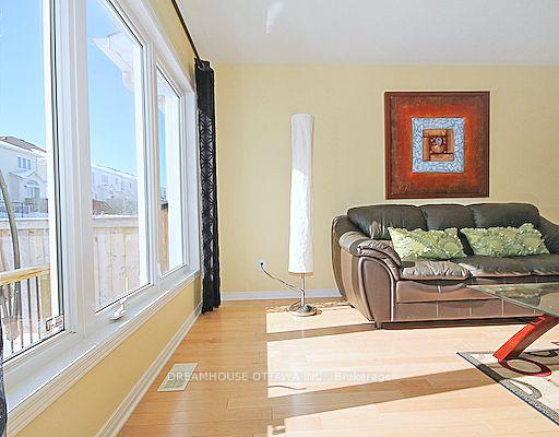 Photo 10 of 322 Statewood Drive, Ottawa, Kanata - Morgan's Grant/South March — HOMEH
