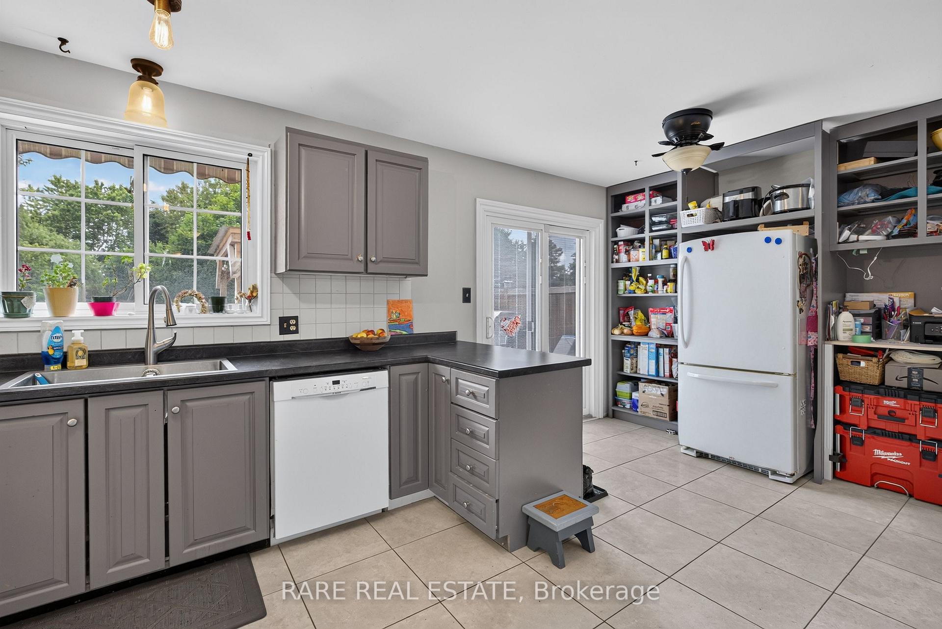 Photo 11 of 25 Edgewood Crescent, Clearview, New Lowell — HOMEH