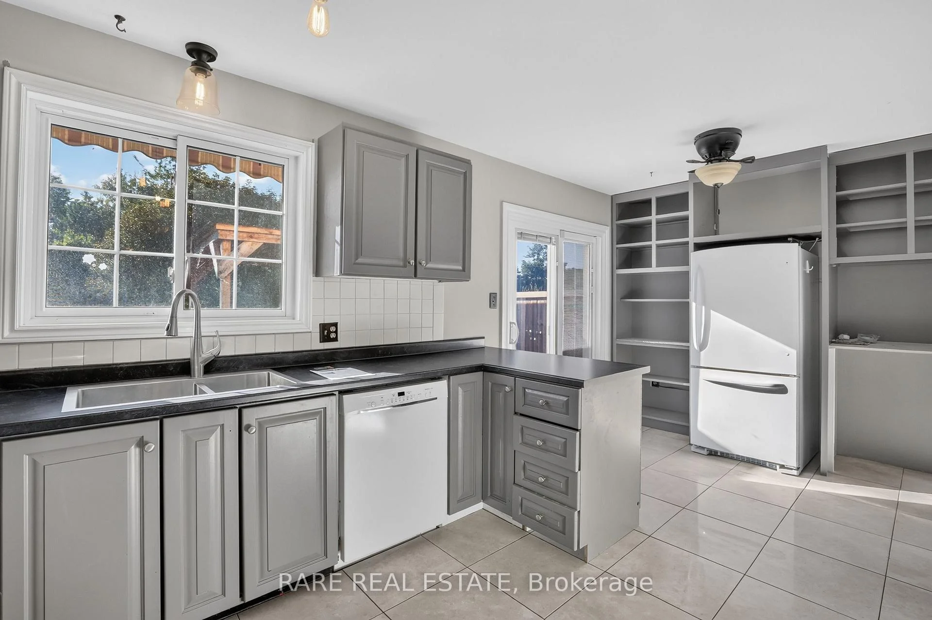 Photo 8 of 25 Edgewood Crescent, Clearview, New Lowell — HOMEH
