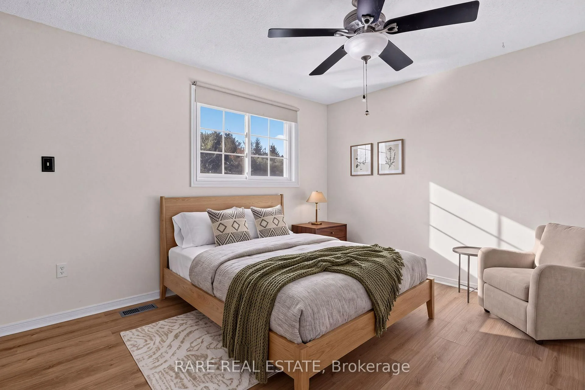 Photo 36 of 25 Edgewood Crescent, Clearview, New Lowell — HOMEH