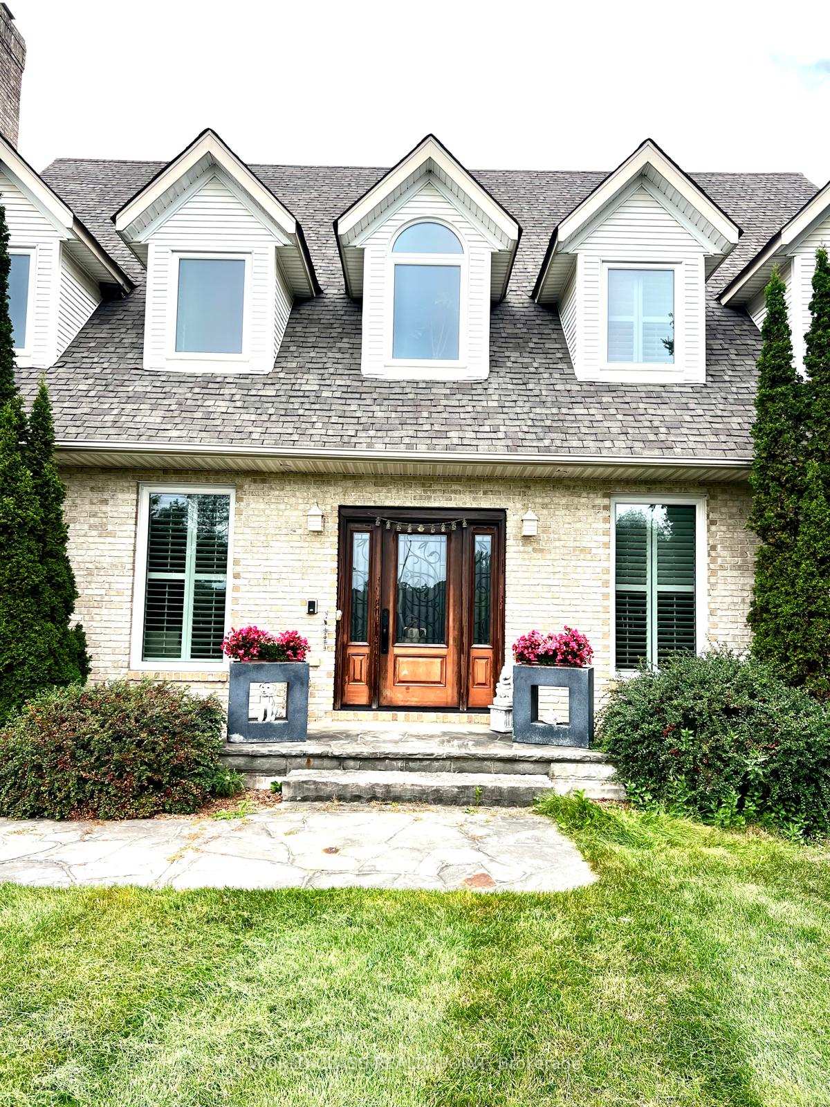 Photo 5 of 155 Meadowland Crescent, Milton, Campbellville — HOMEH