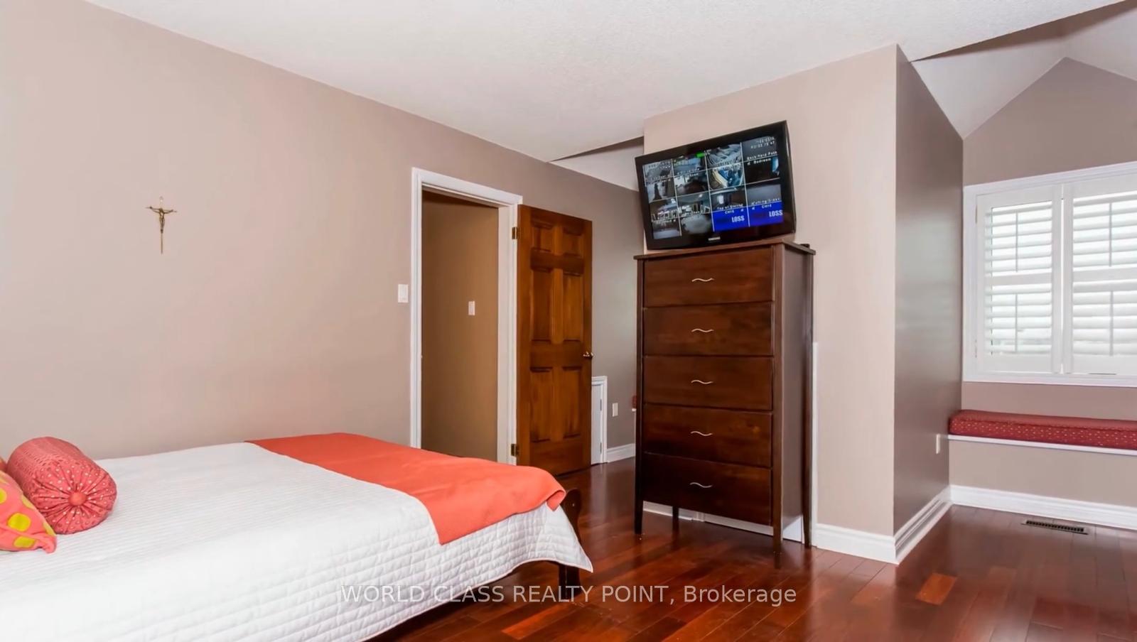 Photo 22 of 155 Meadowland Crescent, Milton, Campbellville — HOMEH