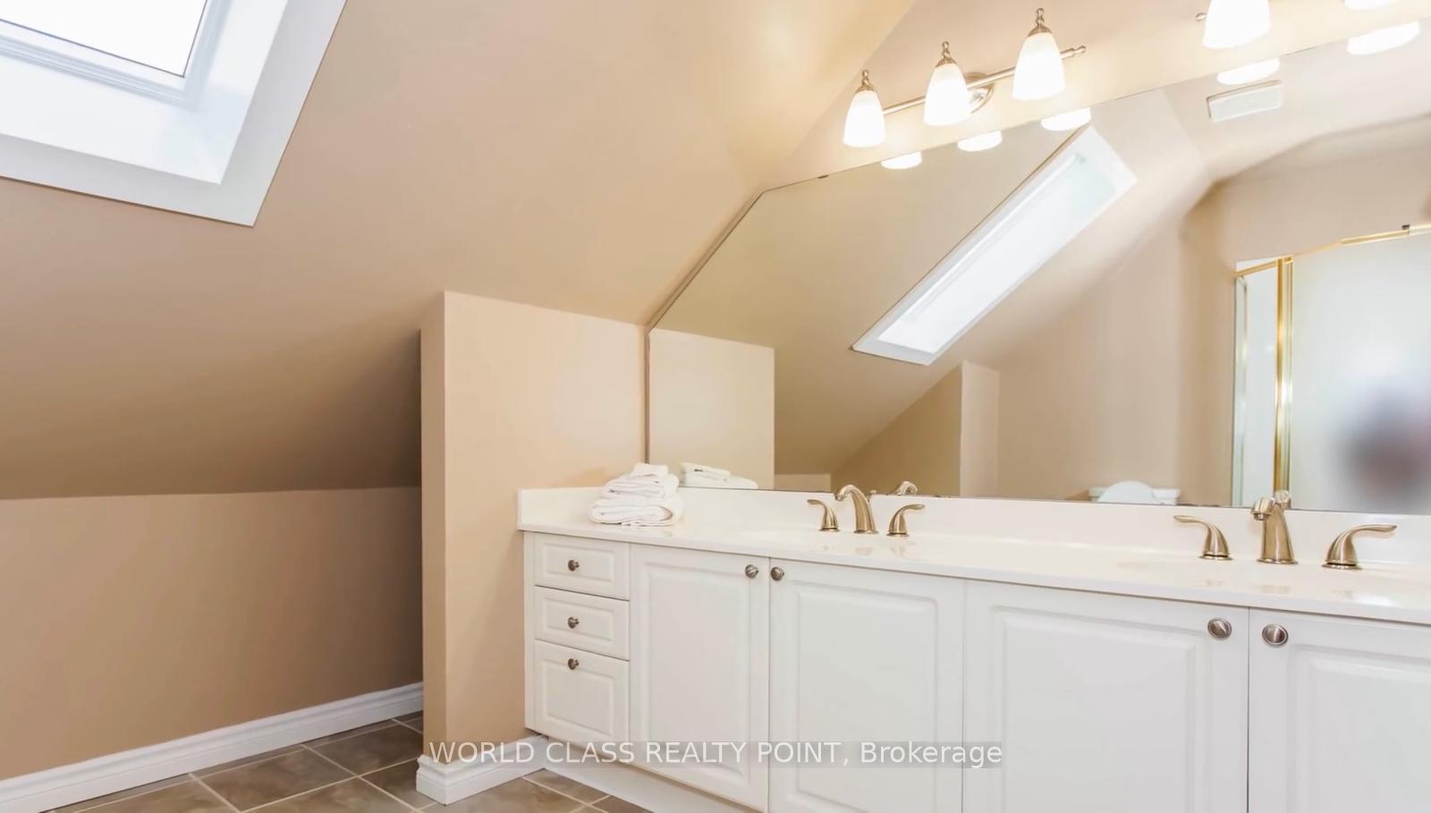 Photo 25 of 155 Meadowland Crescent, Milton, Campbellville — HOMEH