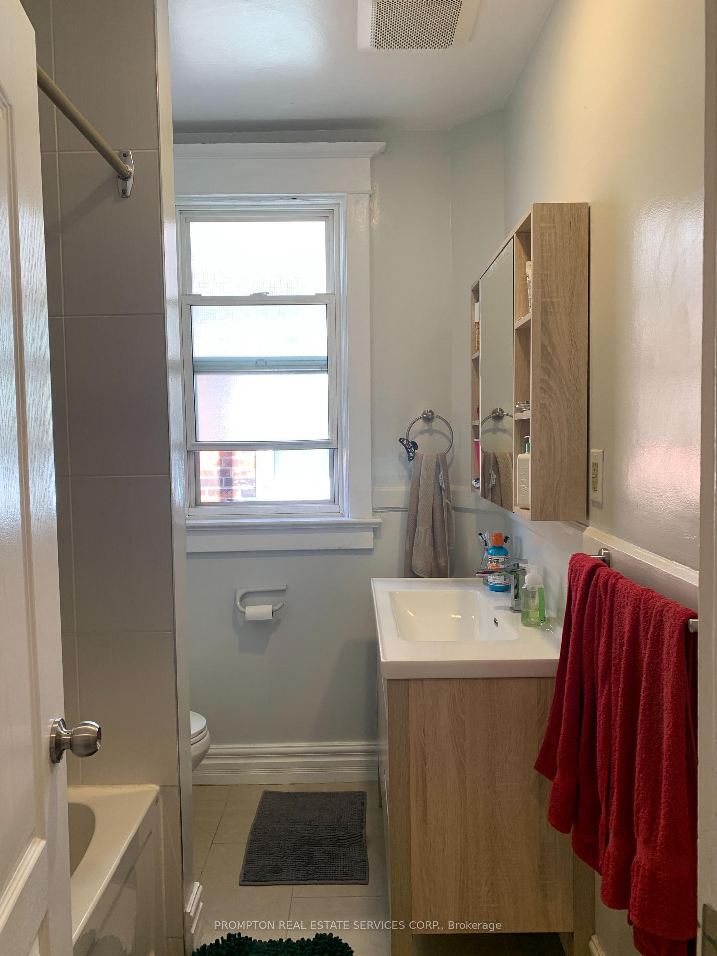 Photo 8 of 700 Dufferin Street, Toronto, Little Portugal — HOMEH