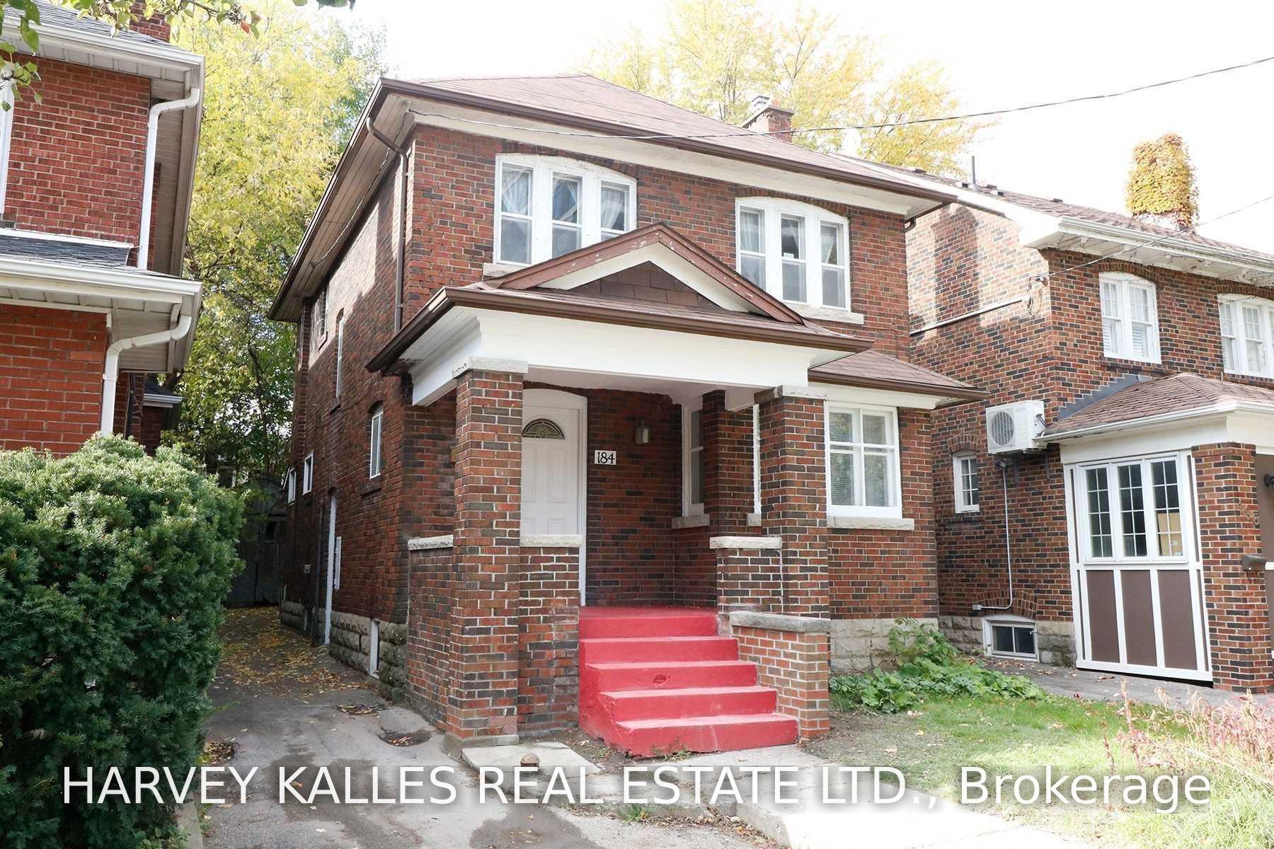 Photo of 184 Duplex Avenue