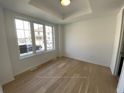 Photo 8 of 39 Wisla Avenue, Markham, Rural Markham — HOMEH