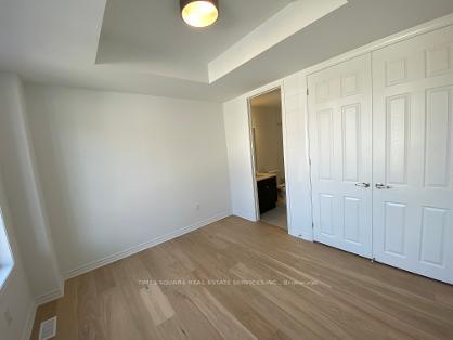 Photo 9 of 39 Wisla Avenue, Markham, Rural Markham — HOMEH