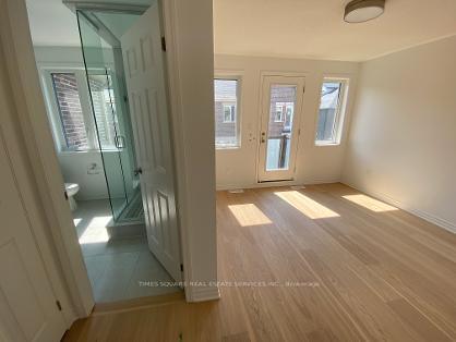 Photo 23 of 39 Wisla Avenue, Markham, Rural Markham — HOMEH