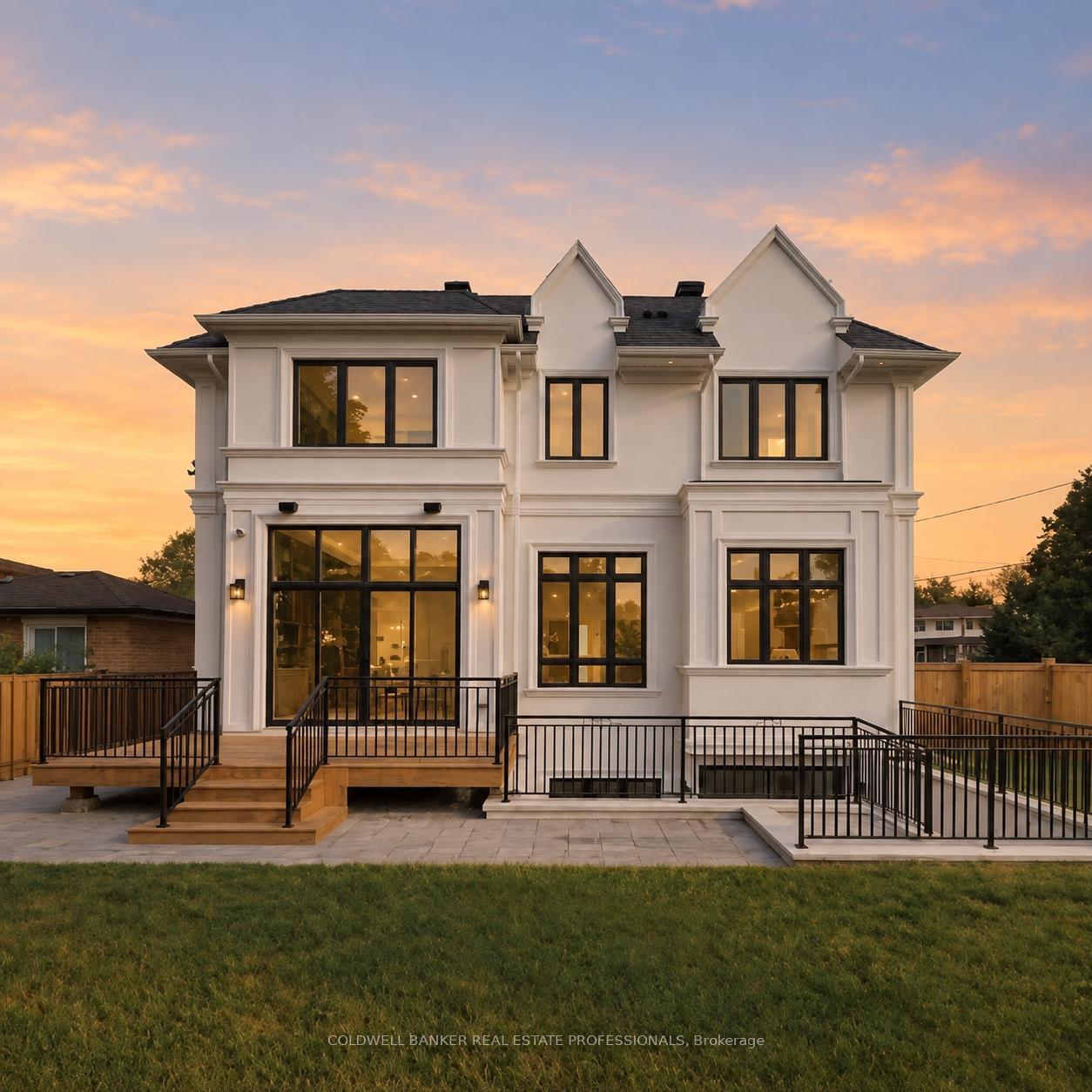 Photo 2 of 7 Knollview Crescent, North York, Bayview Village — HOMEH