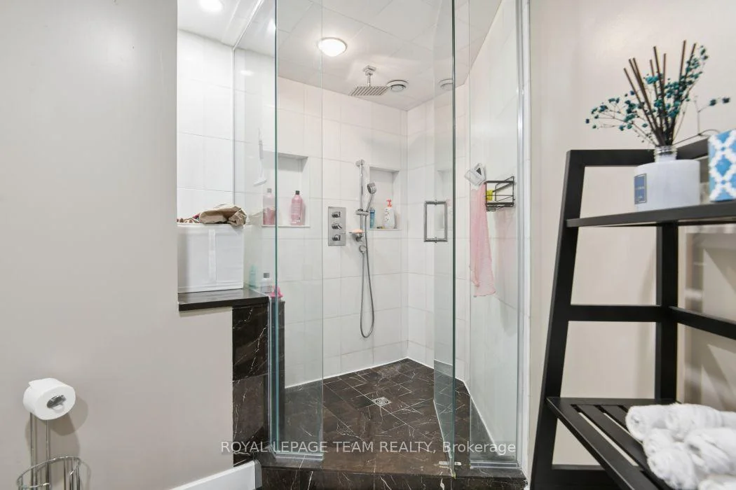 Photo 21 of Unit 101C, 997 North River Road, Ottawa, Overbrook — HOMEH