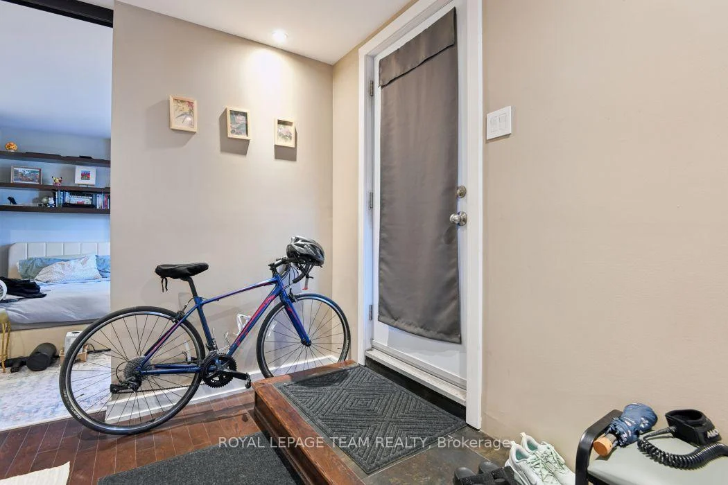 Photo 39 of Unit 101C, 997 North River Road, Ottawa, Overbrook — HOMEH