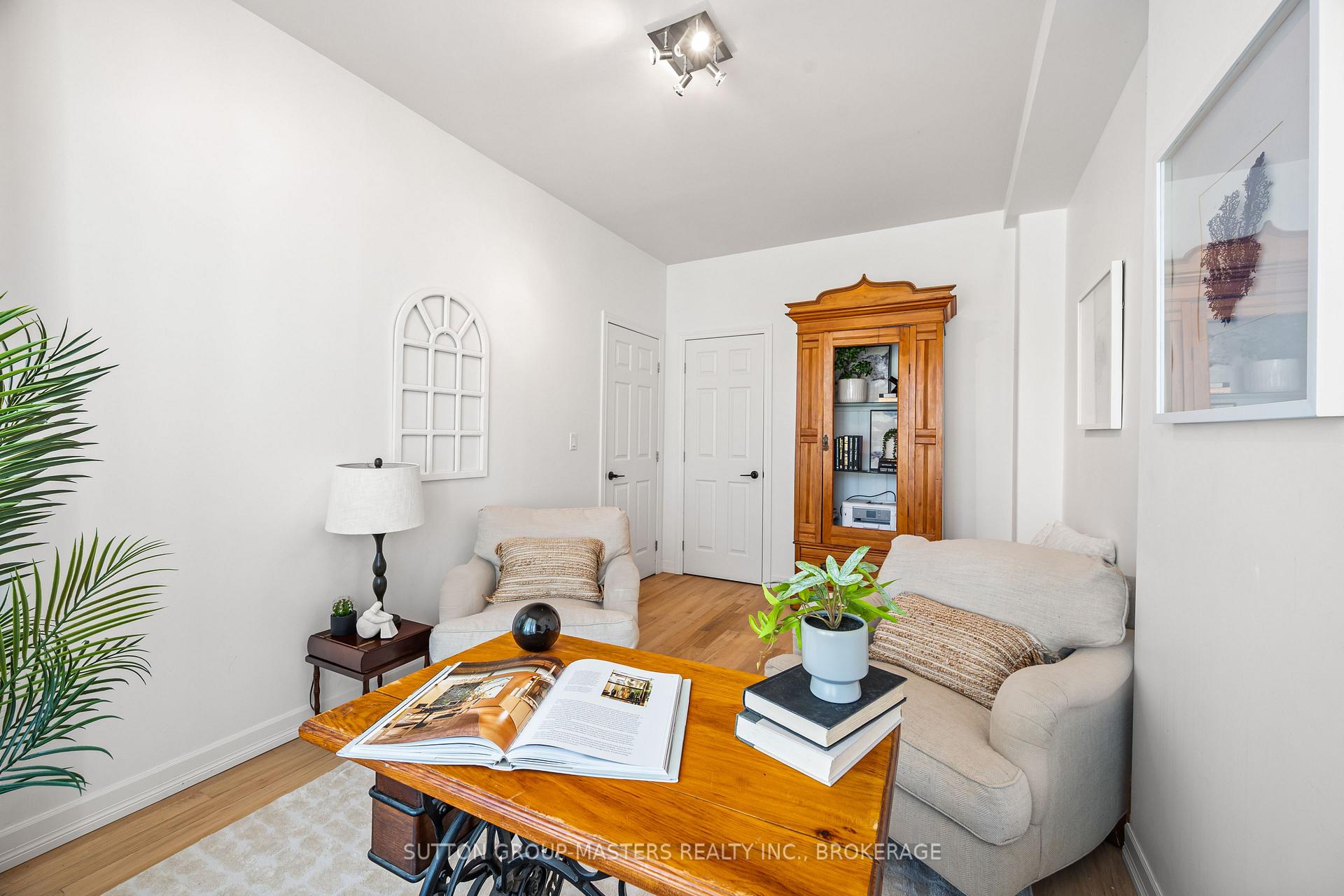 Photo 7 of 728 Newmarket Lane, Kingston, Rideau — HOMEH