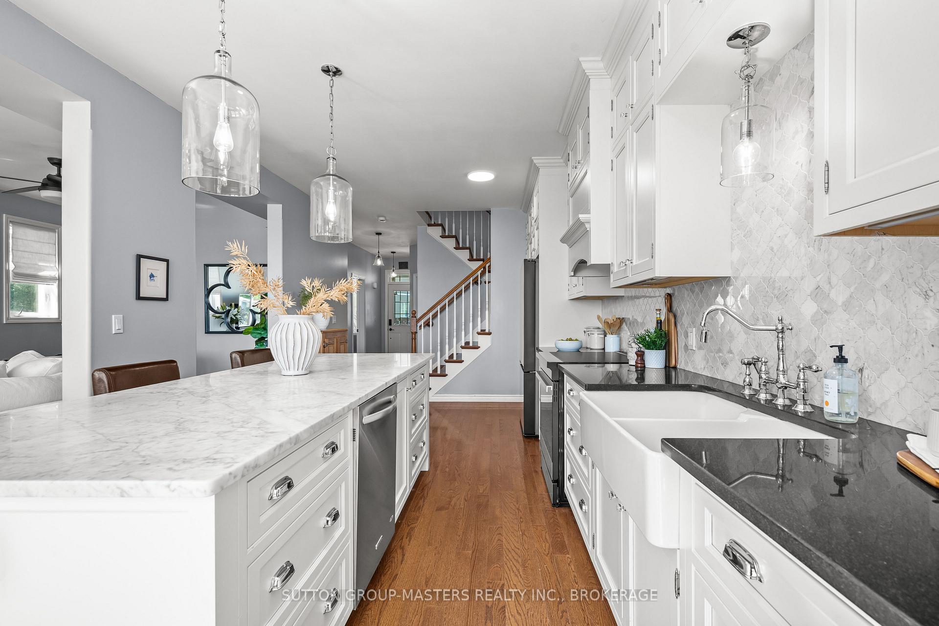 Photo 13 of 728 Newmarket Lane, Kingston, Rideau — HOMEH