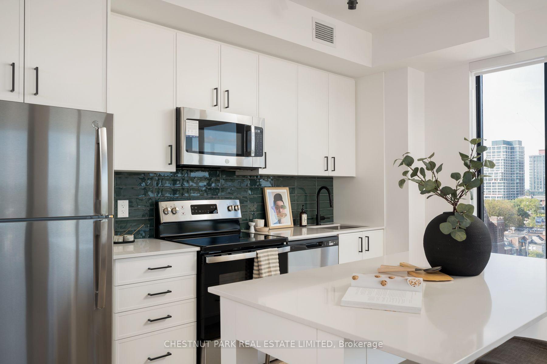 Photo 11 of Unit 907, 758 Dovercourt Road, Toronto, Dovercourt-Wallace Emerson-Junction — HOMEH