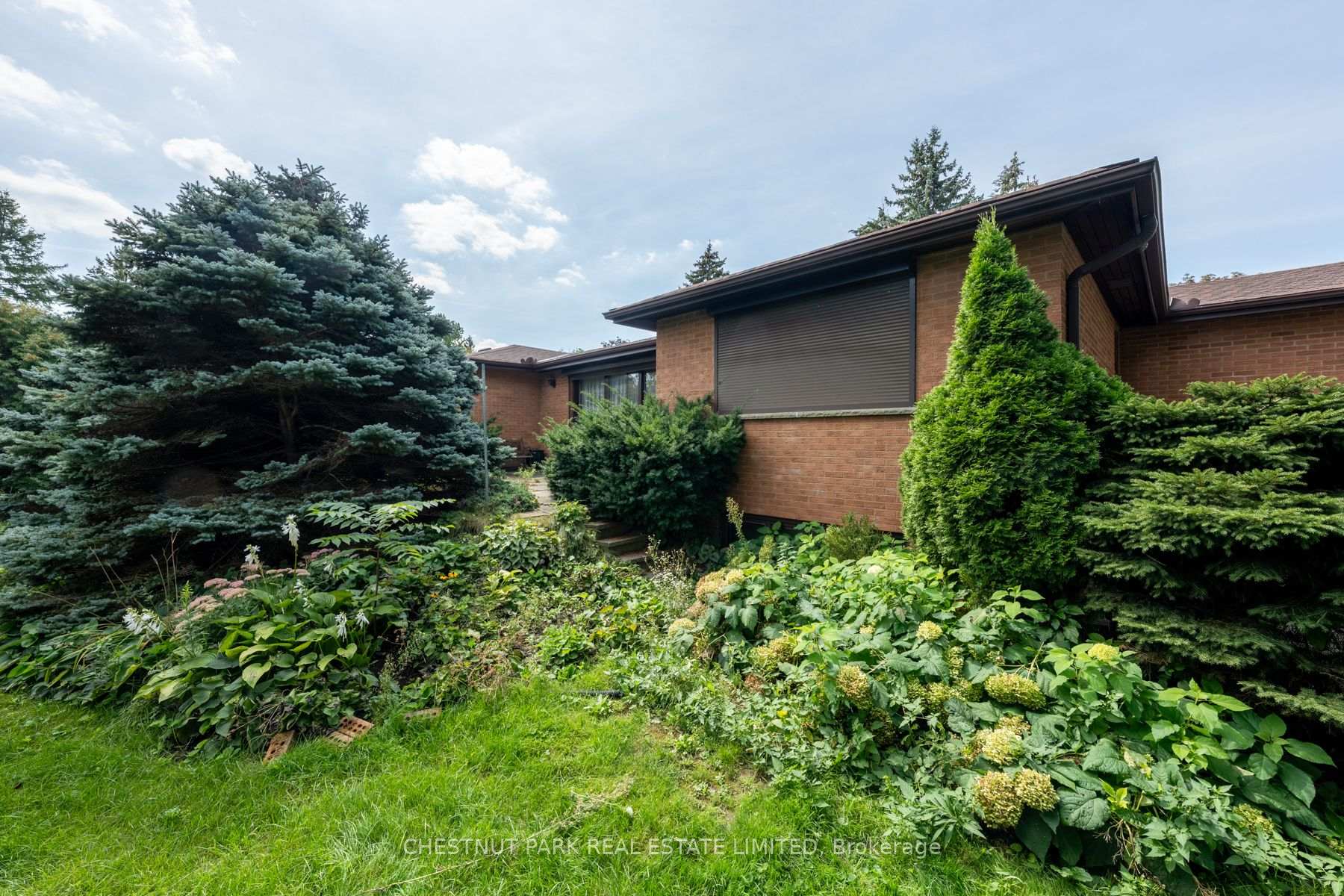 Photo 15 of 27 Oakcrest Avenue, Markham, Village Green-South Unionville — HOMEH