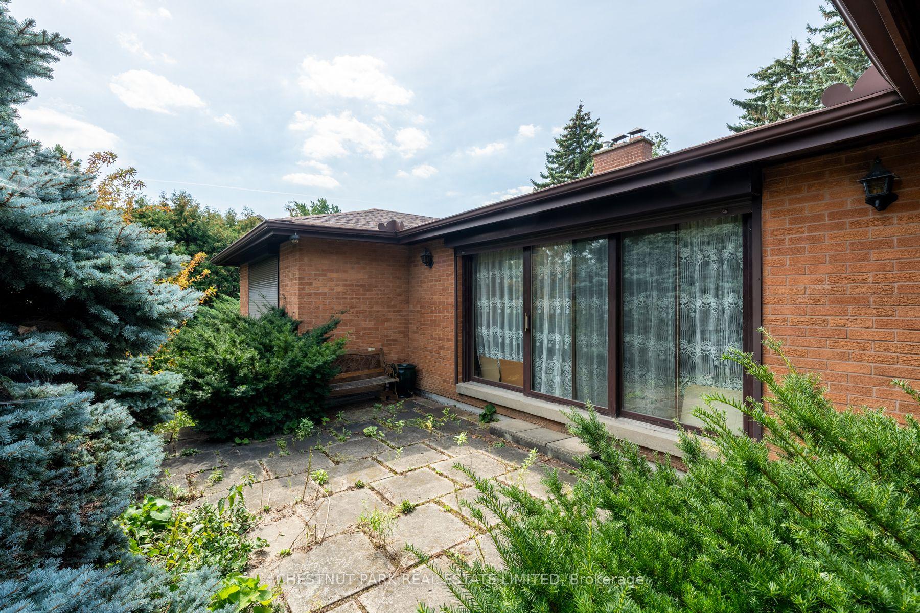 Photo 18 of 27 Oakcrest Avenue, Markham, Village Green-South Unionville — HOMEH
