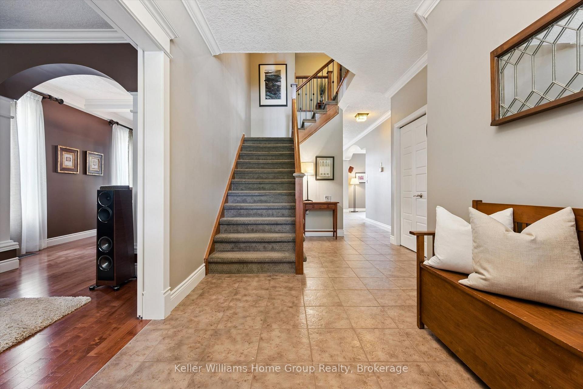 Photo 5 of 653 Panchara Place, Waterloo, Lexington — HOMEH