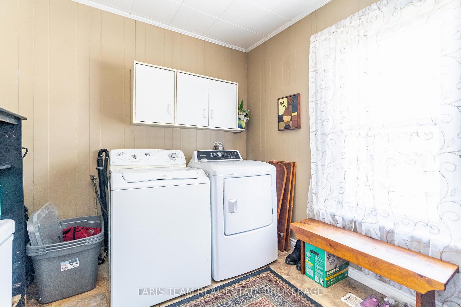 Photo 15 of 390 Mildred Street, Midland — HOMEH