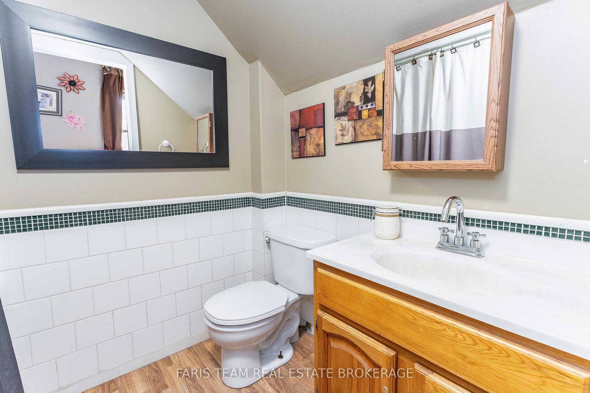 Photo 18 of 390 Mildred Street, Midland — HOMEH