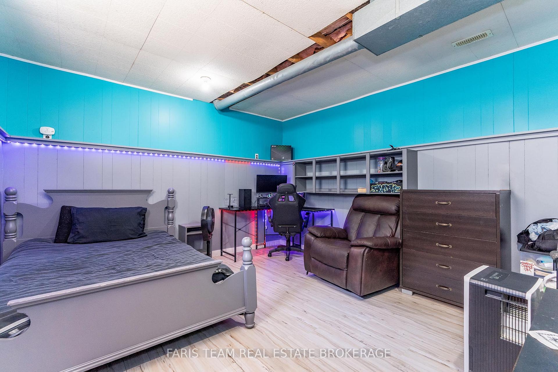 Photo 20 of 390 Mildred Street, Midland — HOMEH
